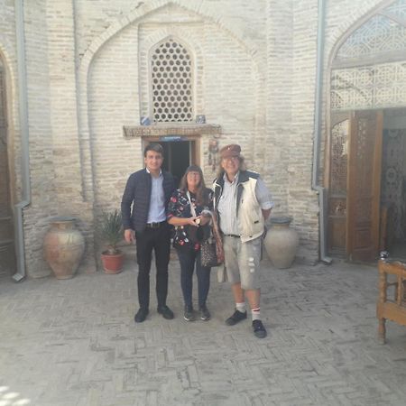 Meeting Each Other In Mekhtar House Hotel Bukhara Exterior foto